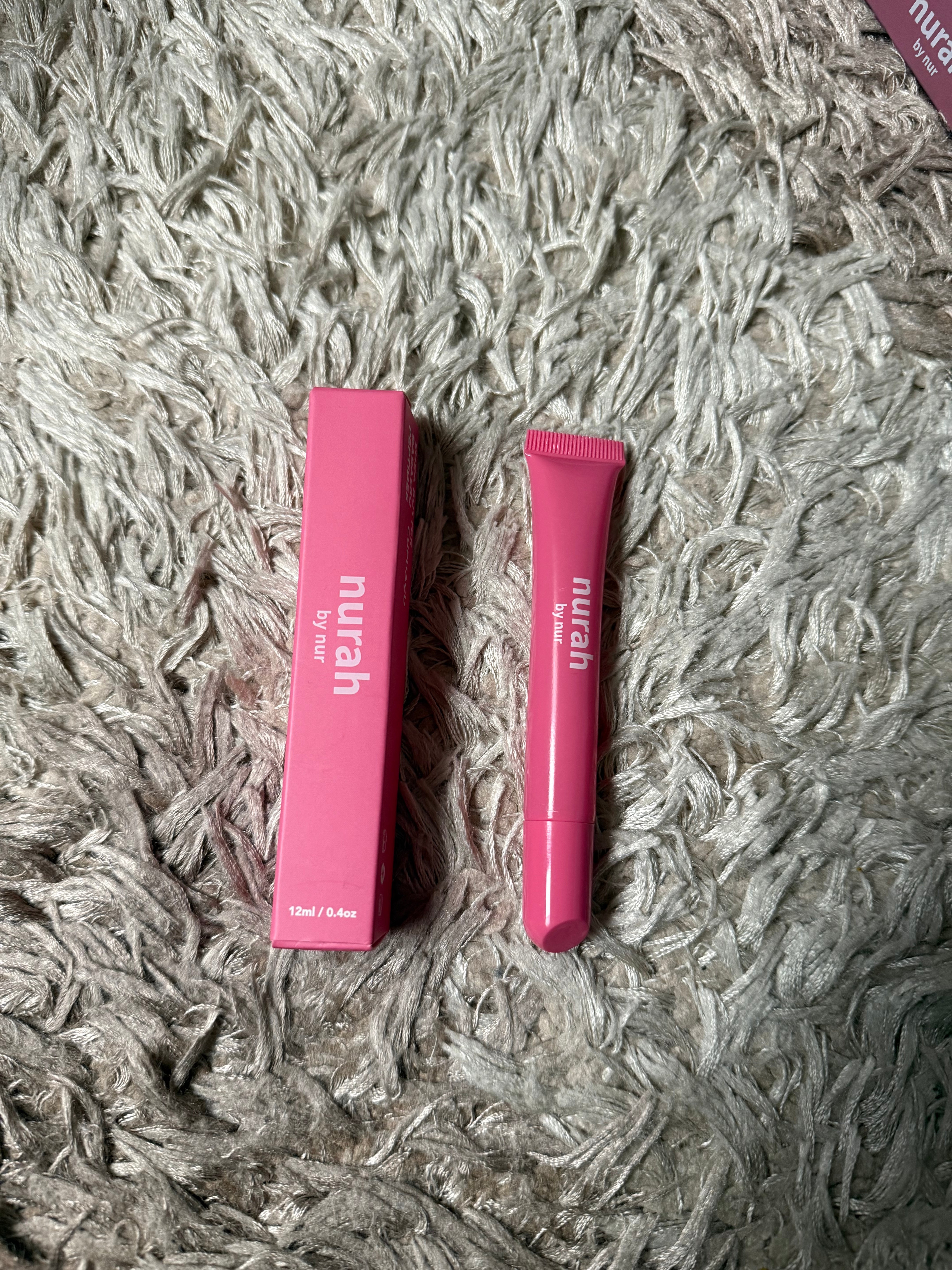 Nurah Gloss + Nurah Brush
